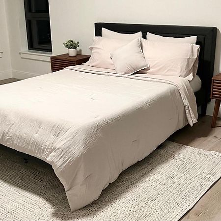 Modern 2 Bed Furnished Apartment In Quincy Extérieur photo